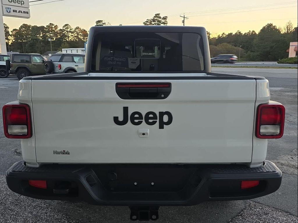 new 2025 Jeep Gladiator car, priced at $46,991