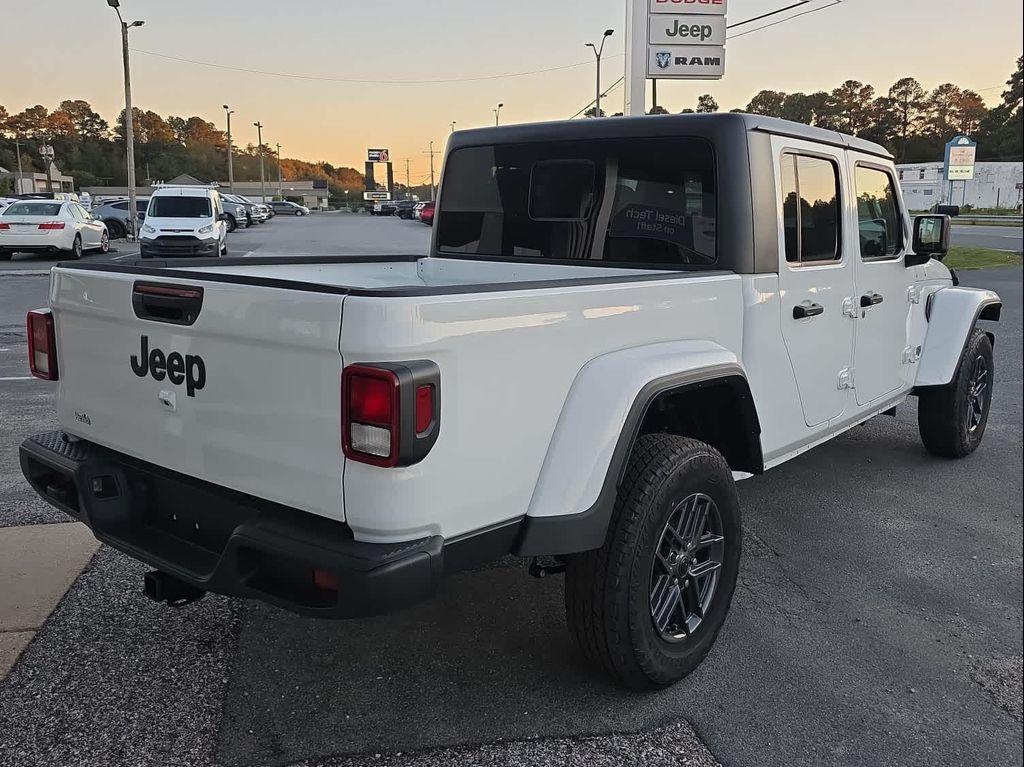 new 2025 Jeep Gladiator car, priced at $46,991