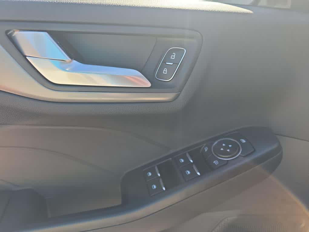 new 2025 Ford Escape PHEV car, priced at $36,591