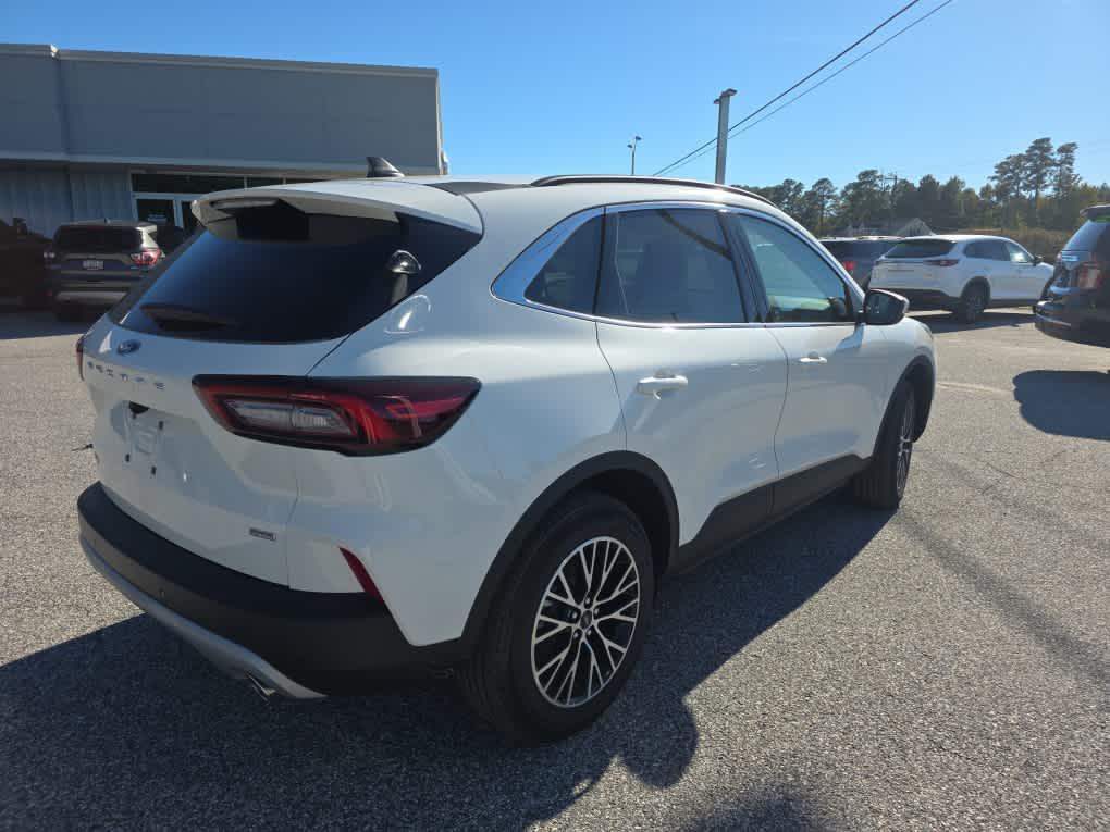 new 2025 Ford Escape PHEV car, priced at $36,591