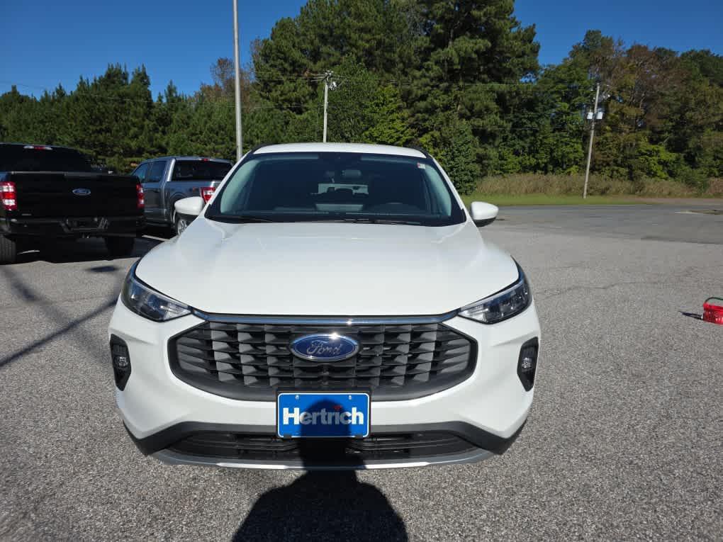 new 2025 Ford Escape PHEV car, priced at $36,591