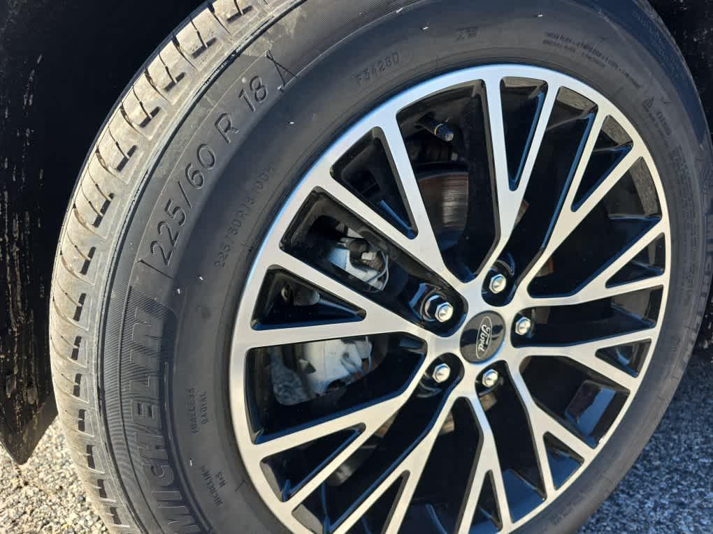 new 2025 Ford Escape PHEV car, priced at $36,591