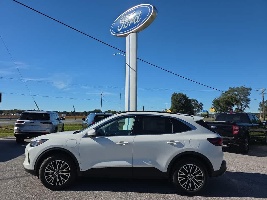 new 2025 Ford Escape PHEV car, priced at $36,591