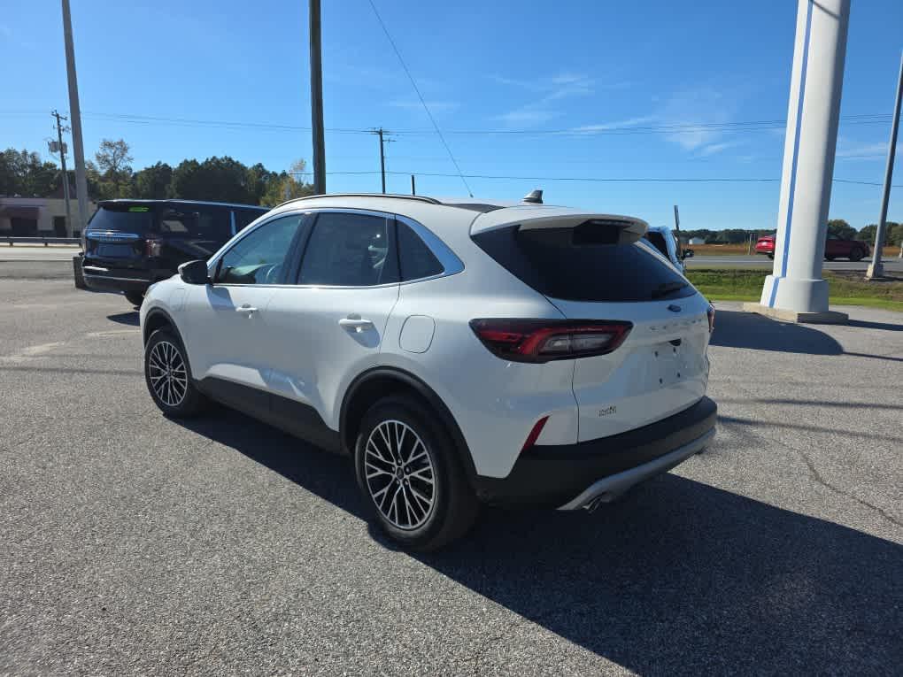 new 2025 Ford Escape PHEV car, priced at $36,591
