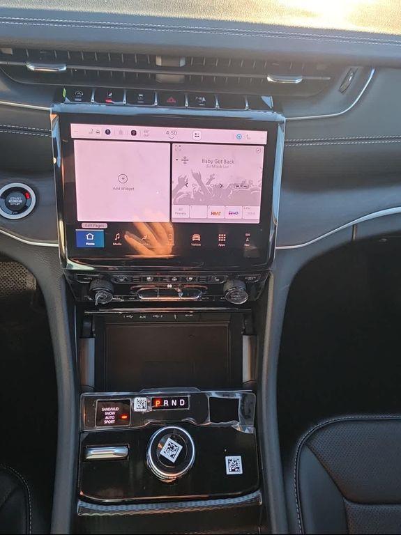 new 2025 Jeep Grand Cherokee car, priced at $56,164