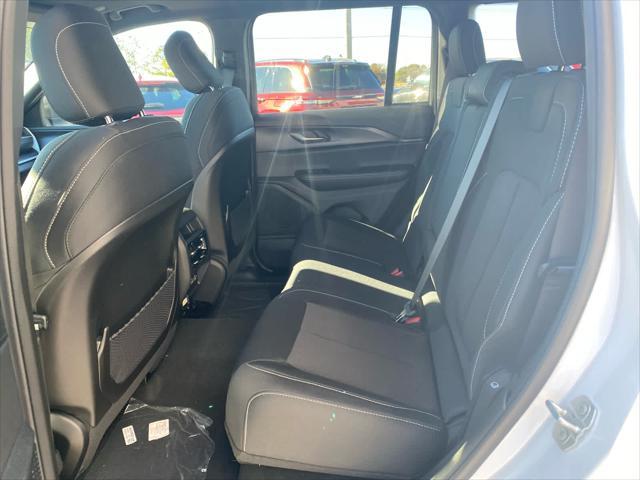 new 2025 Jeep Grand Cherokee car, priced at $41,953