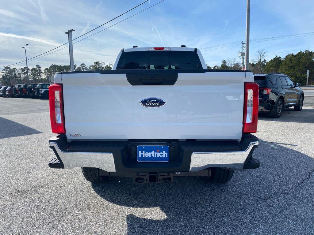 new 2025 Ford F-350 car, priced at $65,539