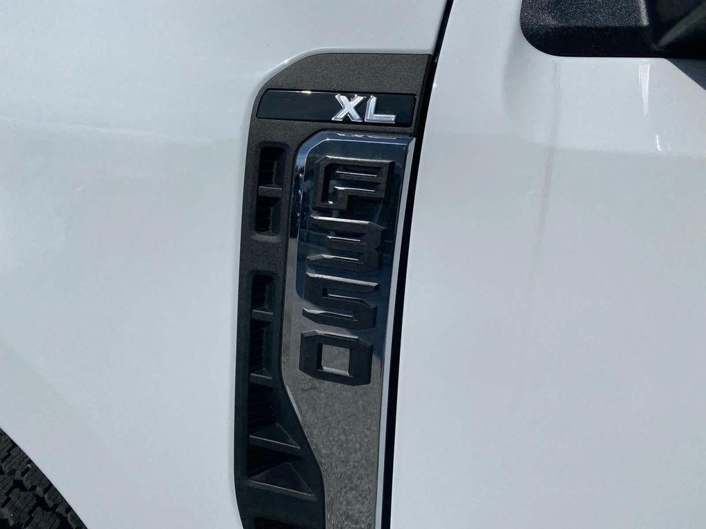 new 2025 Ford F-350 car, priced at $65,539