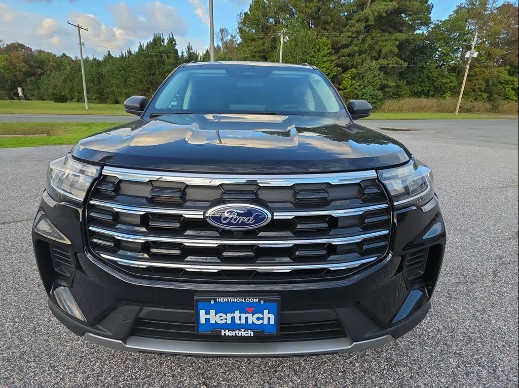 new 2025 Ford Explorer car, priced at $43,550