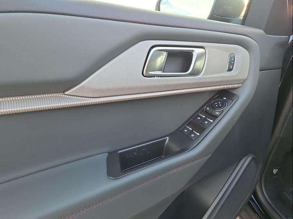 new 2025 Ford Explorer car, priced at $43,550