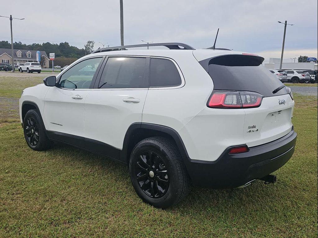 used 2022 Jeep Cherokee car, priced at $24,207