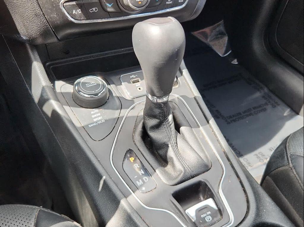 used 2022 Jeep Cherokee car, priced at $24,207