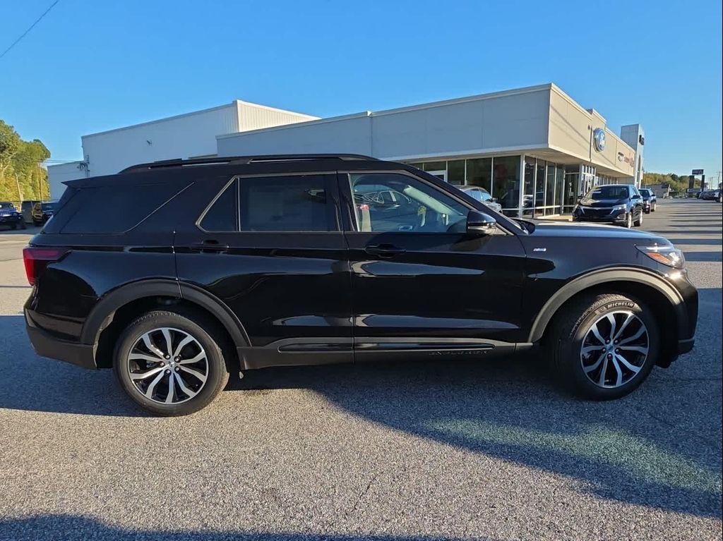 new 2025 Ford Explorer car, priced at $46,787