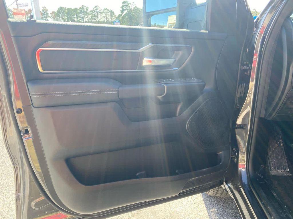 new 2025 Ram 1500 car, priced at $56,272