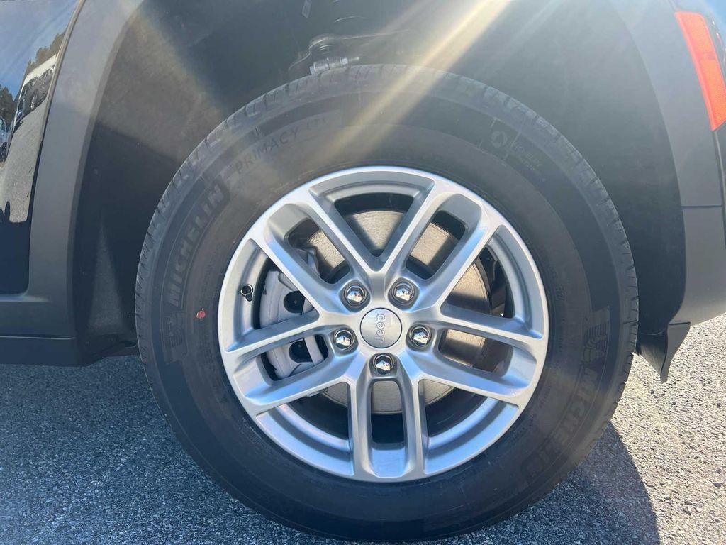 new 2025 Jeep Grand Cherokee L car, priced at $41,560