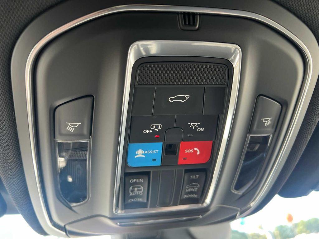 new 2025 Jeep Grand Cherokee L car, priced at $41,560