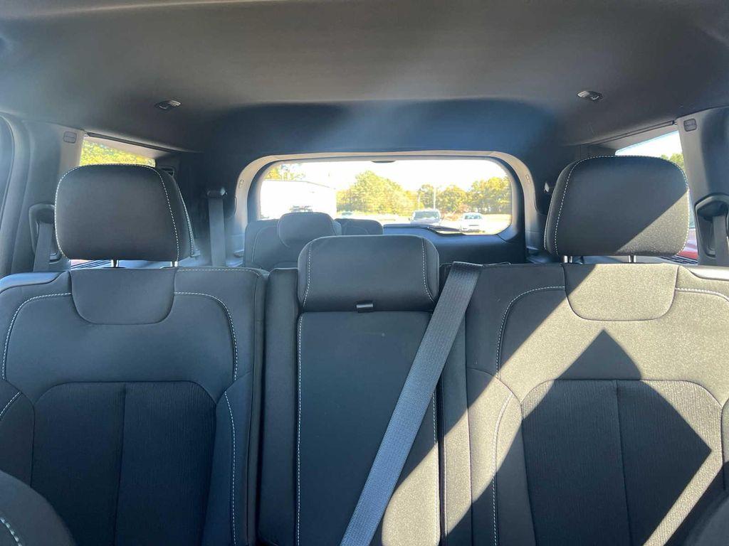 new 2025 Jeep Grand Cherokee L car, priced at $41,560