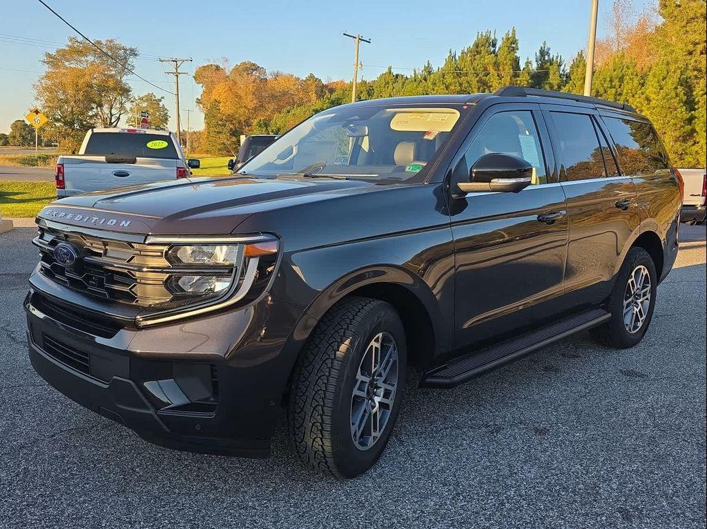 new 2025 Ford Expedition car, priced at $71,991