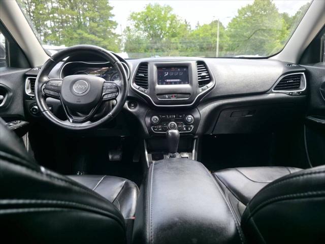 used 2019 Jeep Cherokee car, priced at $8,888