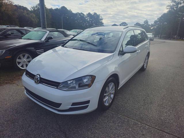 used 2017 Volkswagen Golf SportWagen car, priced at $9,999