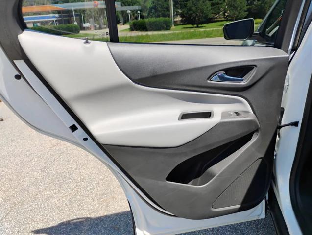 used 2022 Chevrolet Equinox car, priced at $11,499