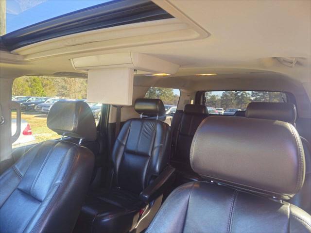 used 2008 Chevrolet Suburban car, priced at $13,999