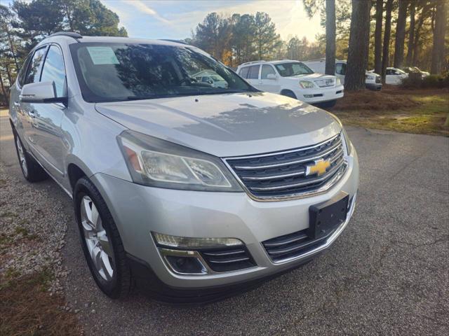 used 2014 Chevrolet Traverse car, priced at $9,999