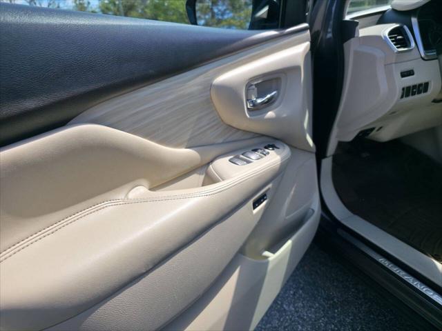 used 2015 Nissan Murano car, priced at $7,999