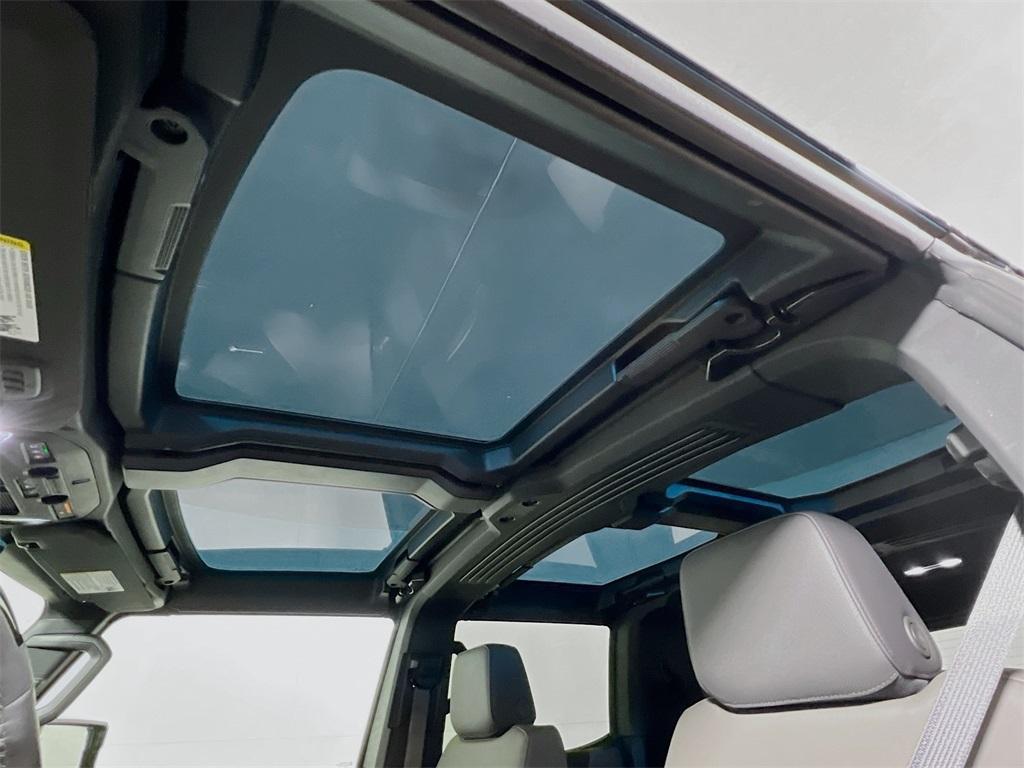 new 2024 GMC HUMMER EV SUV car, priced at $87,830