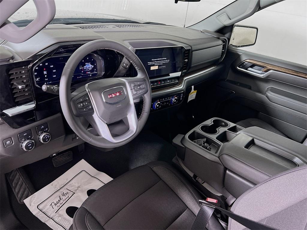 new 2025 GMC Sierra 1500 car, priced at $47,835