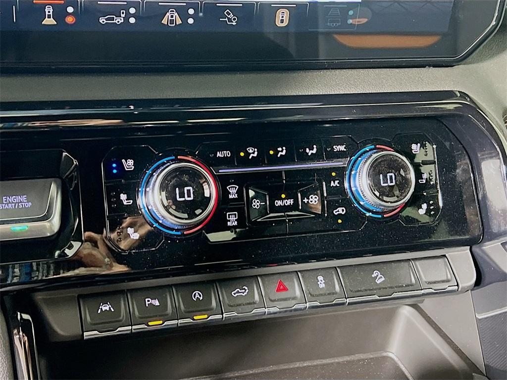 new 2025 GMC Sierra 1500 car, priced at $66,105