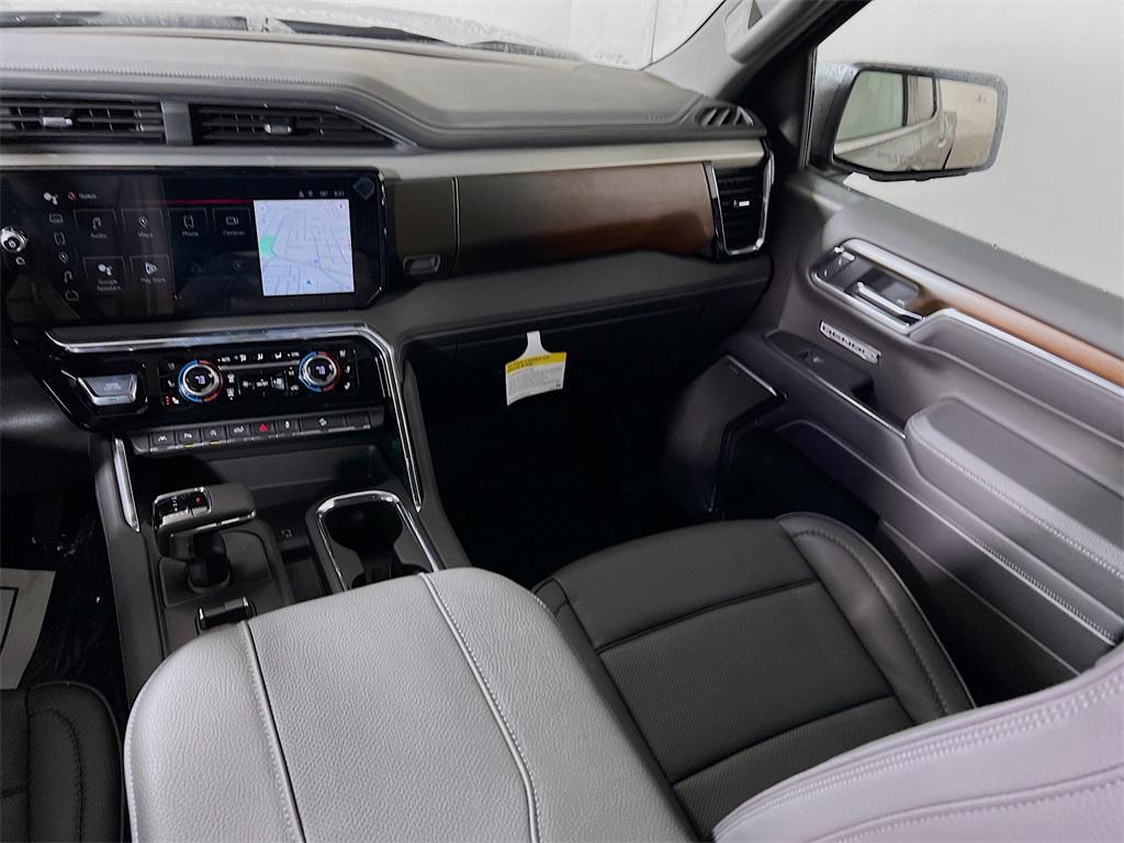 new 2025 GMC Sierra 1500 car, priced at $74,320