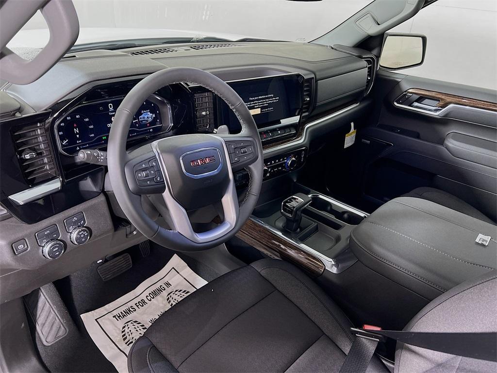new 2025 GMC Sierra 1500 car, priced at $54,595