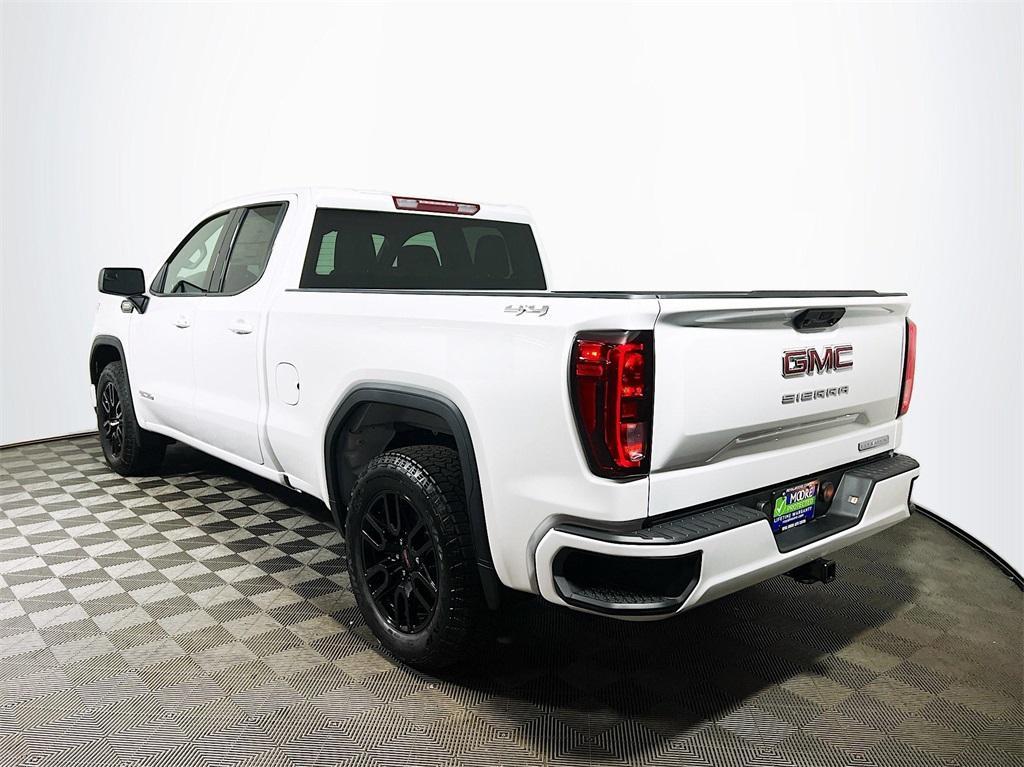 new 2025 GMC Sierra 1500 car, priced at $44,695