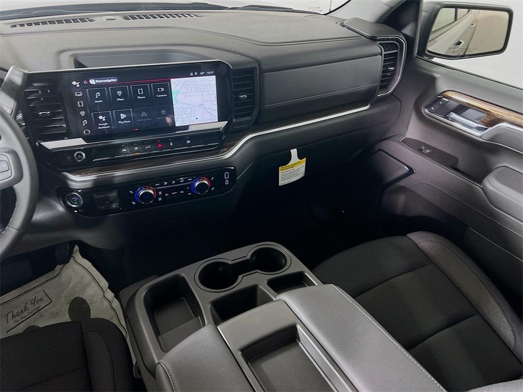 new 2025 GMC Sierra 1500 car, priced at $47,390