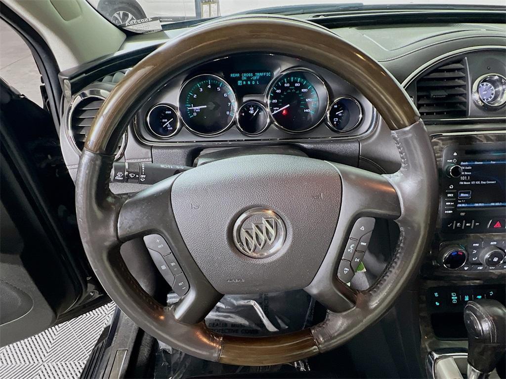 used 2014 Buick Enclave car, priced at $15,500