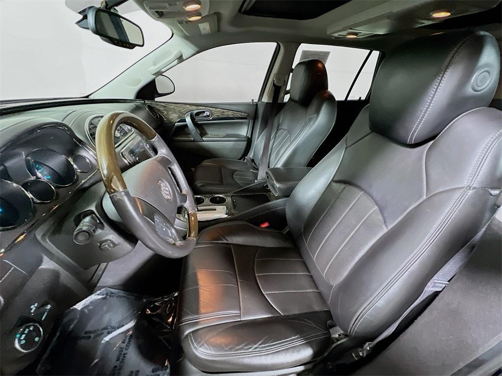 used 2014 Buick Enclave car, priced at $15,500