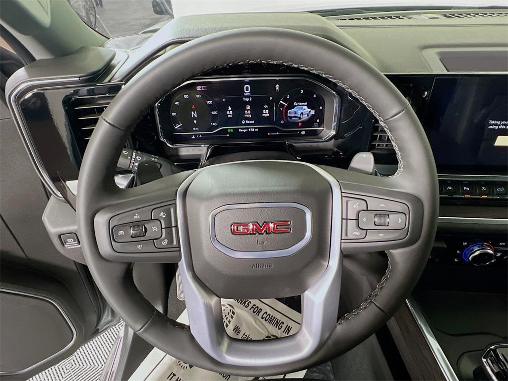 new 2025 GMC Sierra 1500 car, priced at $57,070