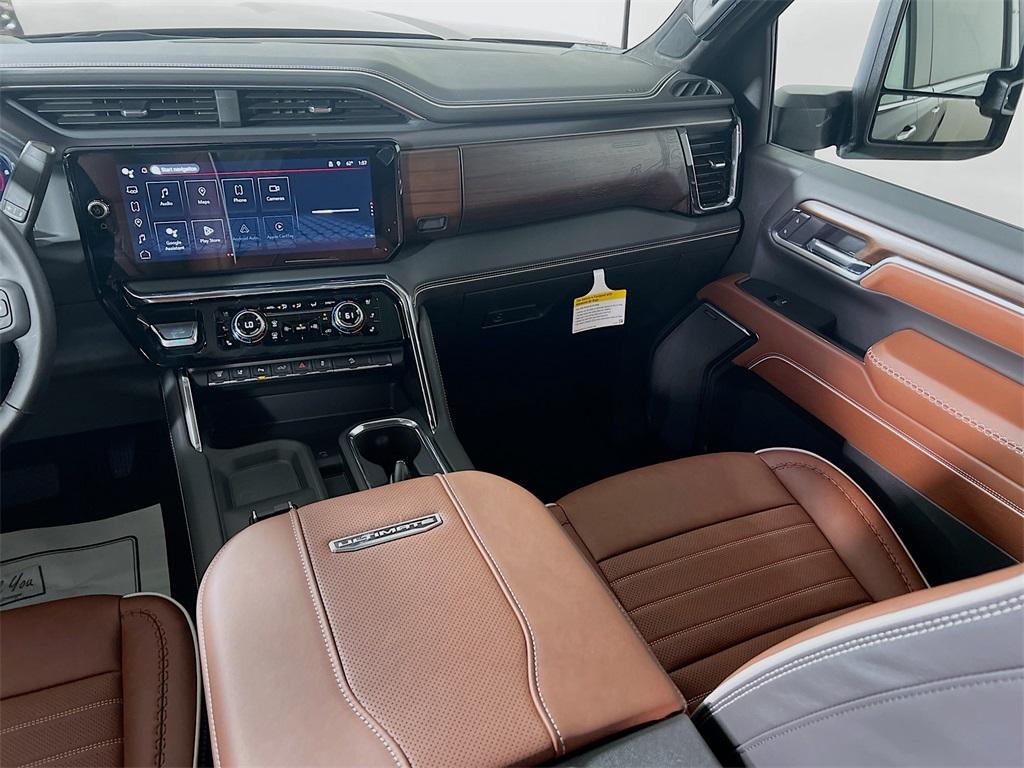 new 2025 GMC Sierra 3500 car, priced at $98,165