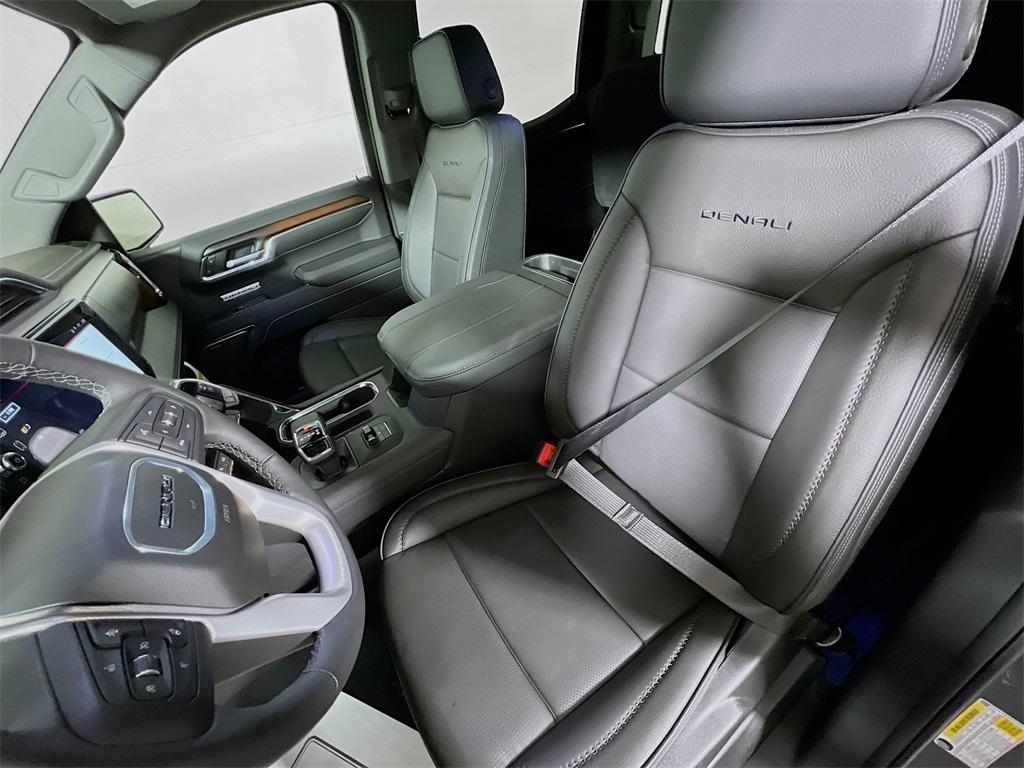 new 2025 GMC Sierra 1500 car, priced at $68,630