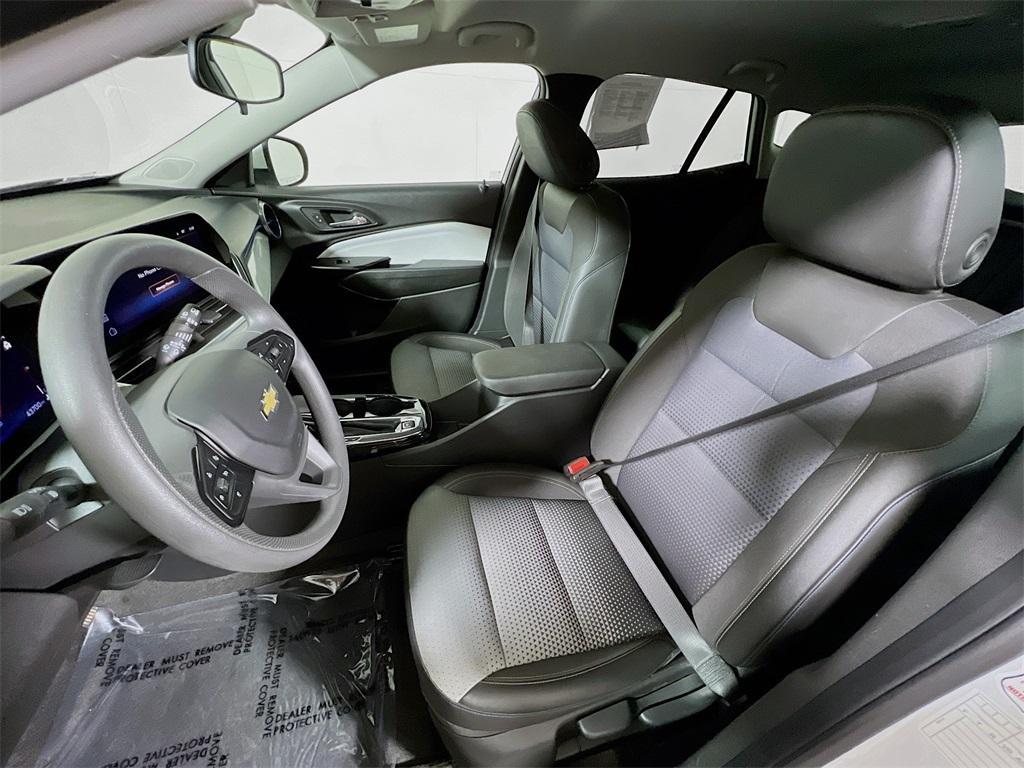 used 2024 Chevrolet Trax car, priced at $18,700