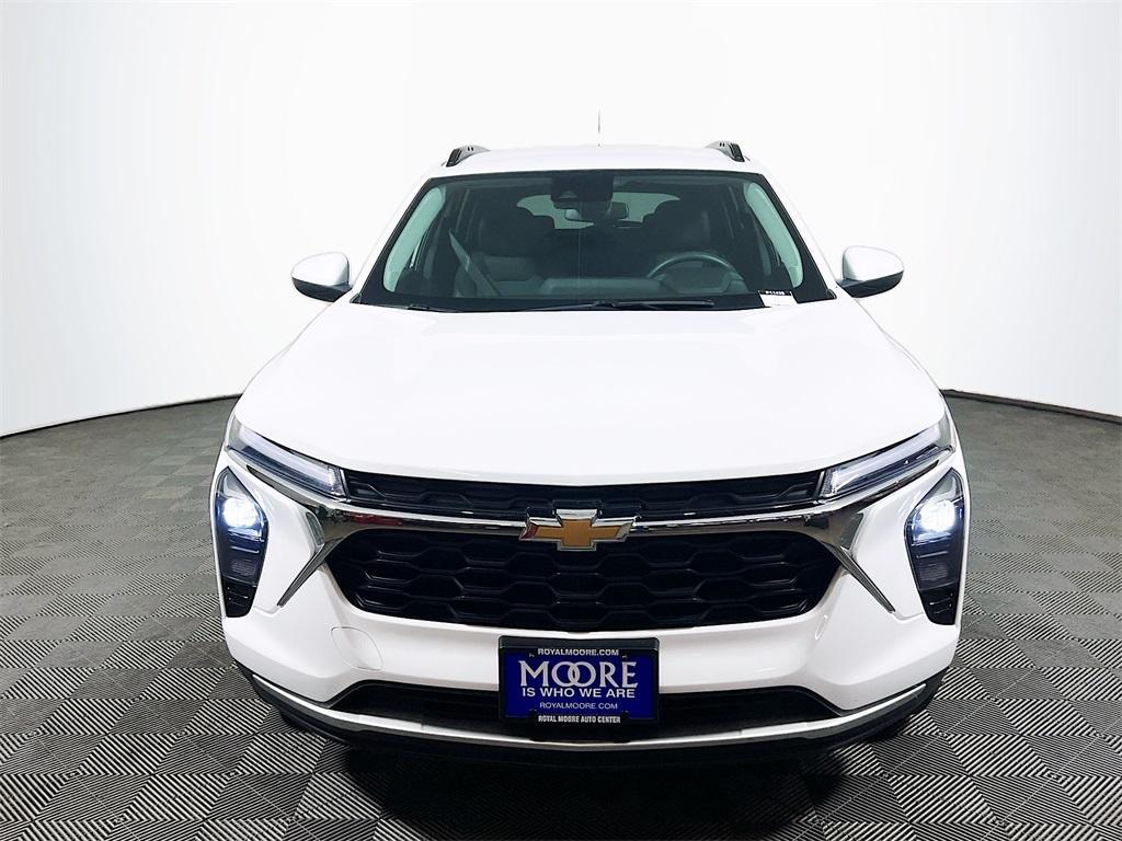 used 2024 Chevrolet Trax car, priced at $18,700