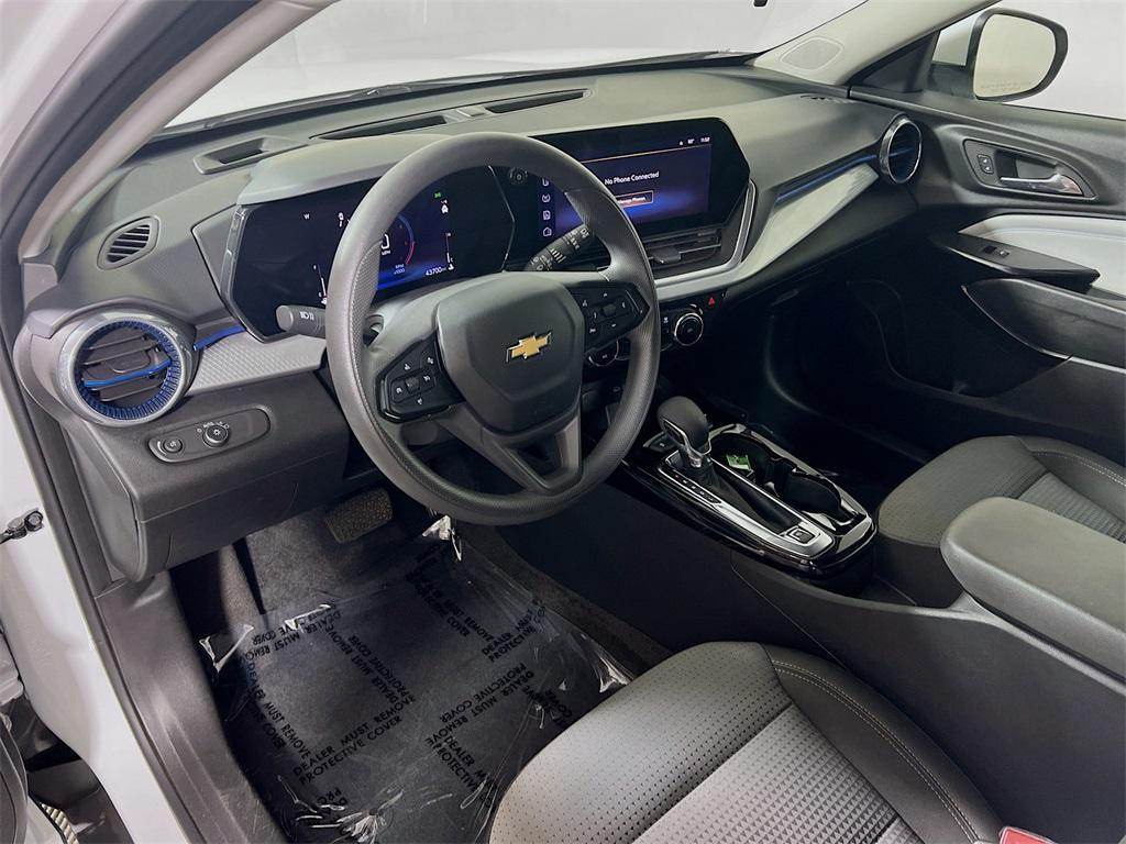 used 2024 Chevrolet Trax car, priced at $18,700