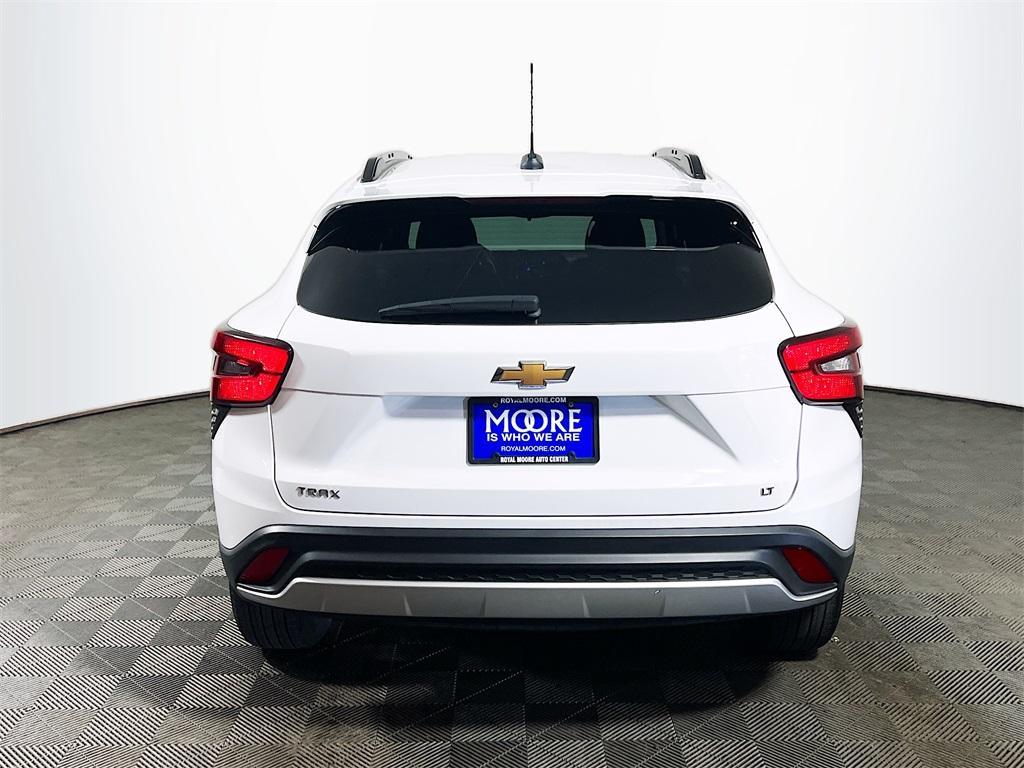 used 2024 Chevrolet Trax car, priced at $18,700