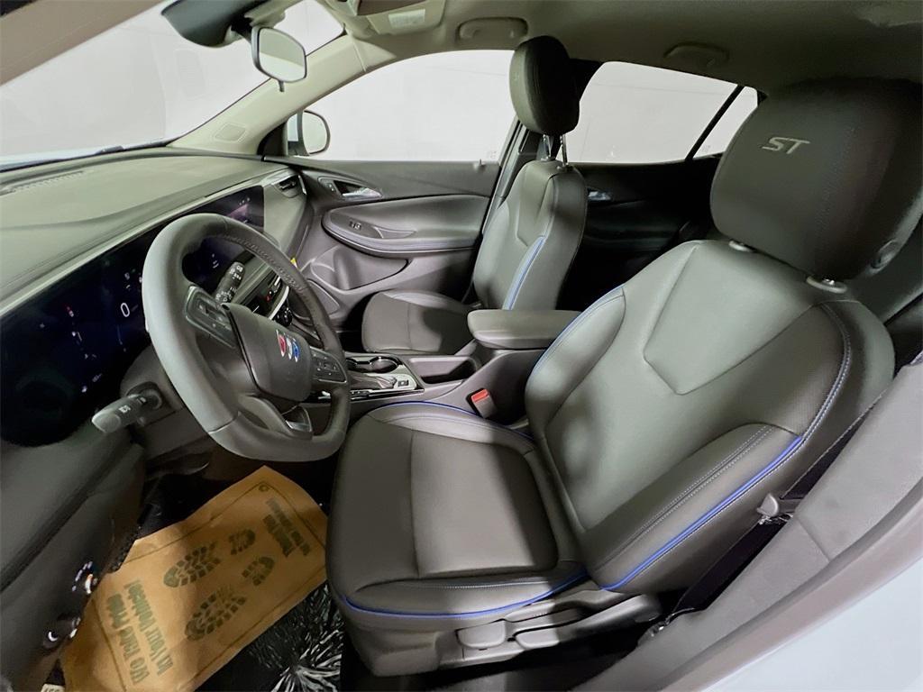 new 2025 Buick Encore GX car, priced at $26,840