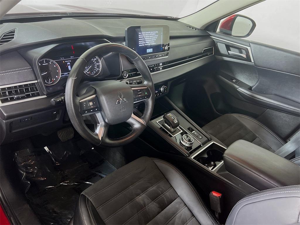 used 2024 Mitsubishi Outlander car, priced at $20,700