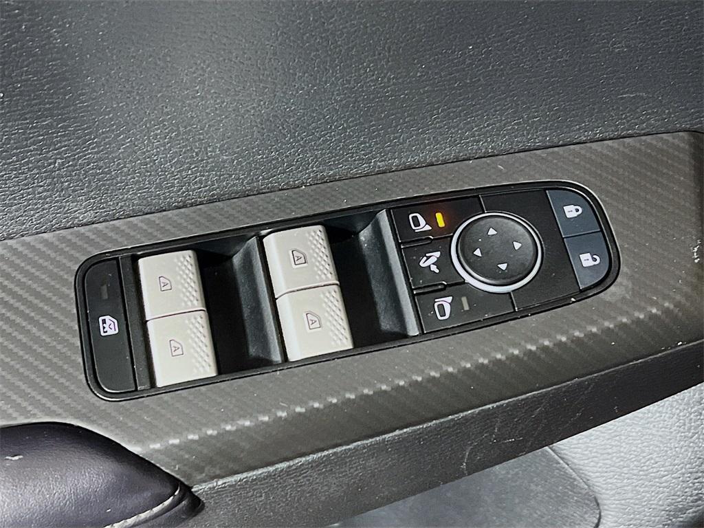 used 2024 Mitsubishi Outlander car, priced at $20,700