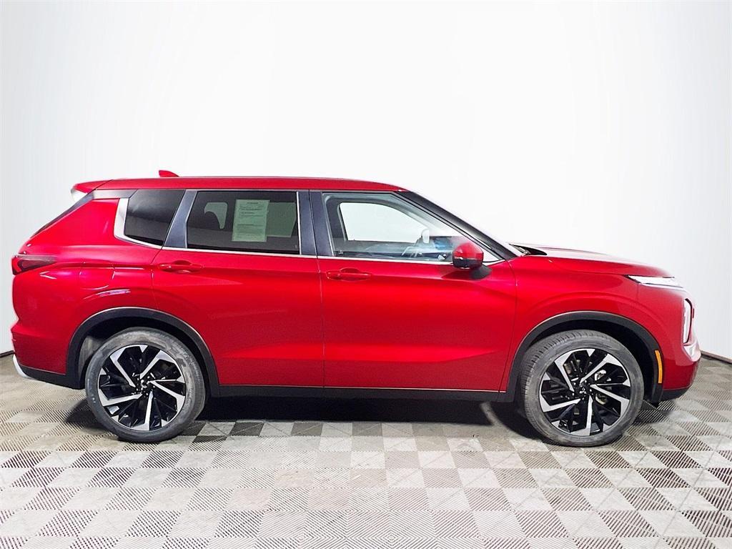 used 2024 Mitsubishi Outlander car, priced at $20,700