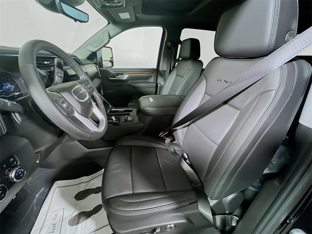 new 2025 GMC Sierra 3500 car, priced at $85,360