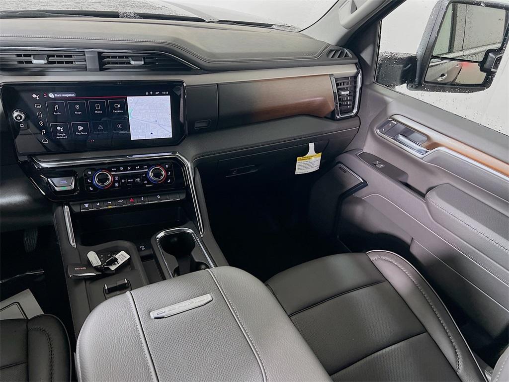 new 2025 GMC Sierra 3500 car, priced at $85,360